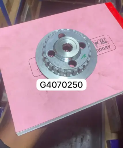 [G4070250] HUB CLUTCH MC